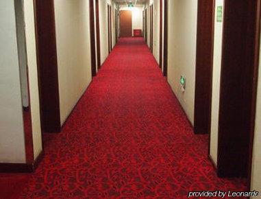 Super 8 Beijing Guang Ming Qiao Hotel Kültér fotó